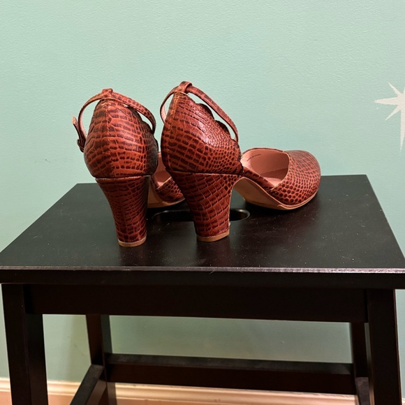 Miss L fire brown croco embossed genuine leather 40s style heels  EU37 BRAND NEW - Picture 2 of 5